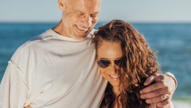 למצוא אהבה דייטים בגילאי ה-30, 40 ומעלה למצוא אהבה בכל גיל